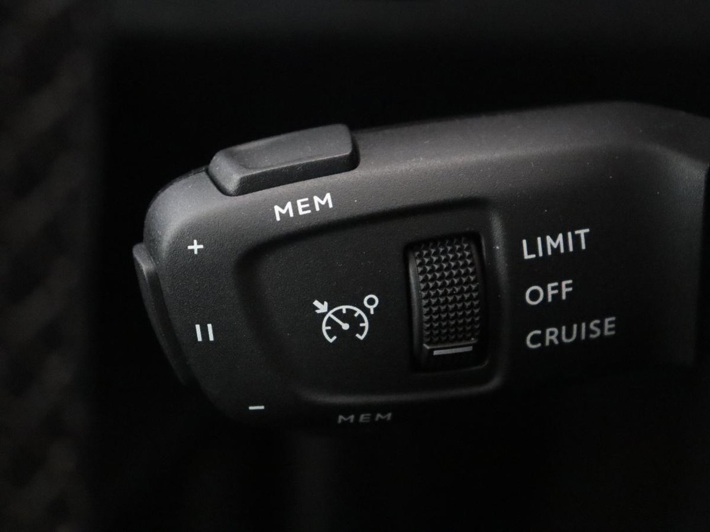 Peugeot 3008 1.6 HYbrid 225 Allure