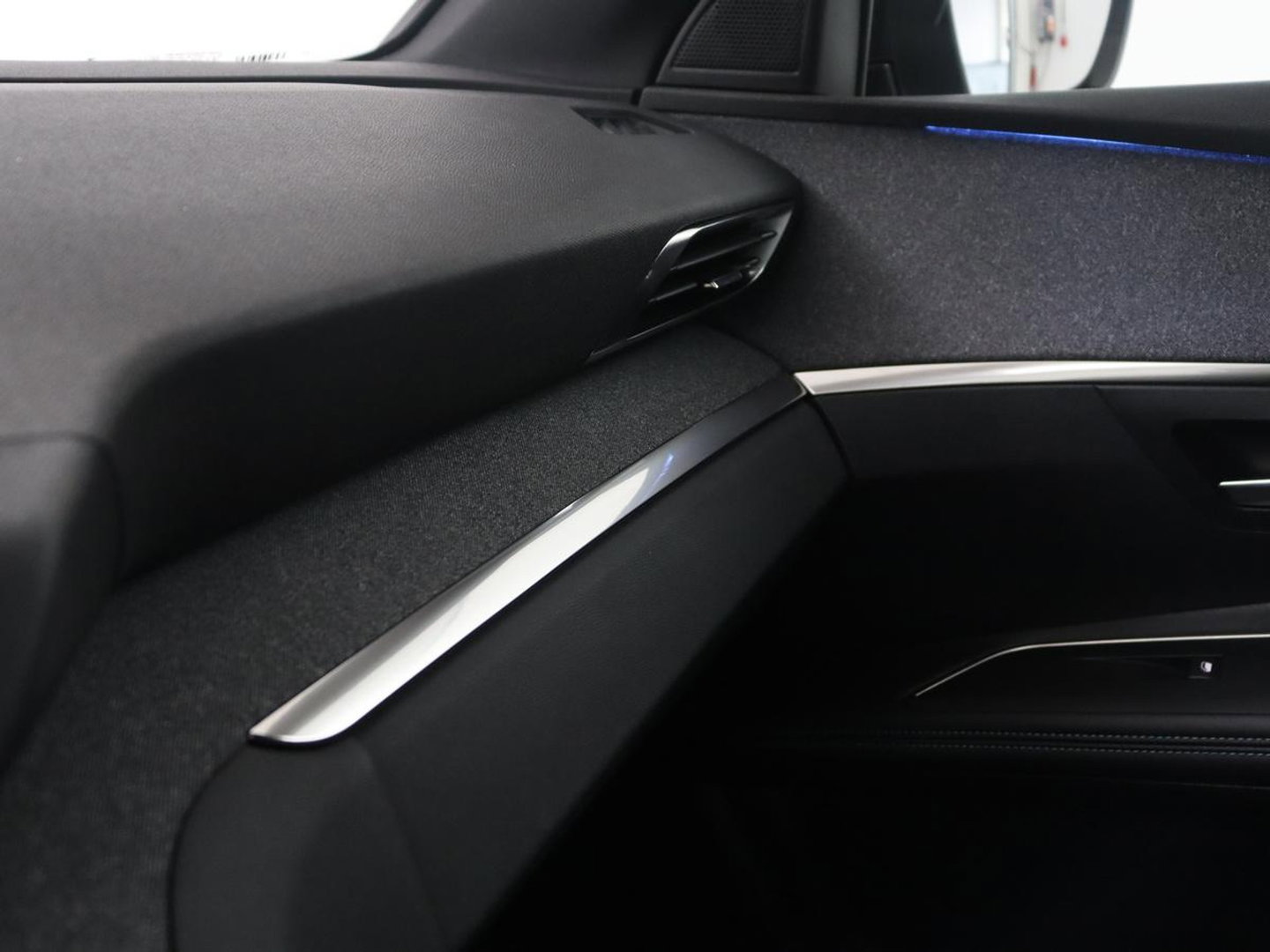 Peugeot 3008 1.6 HYbrid 225 Allure