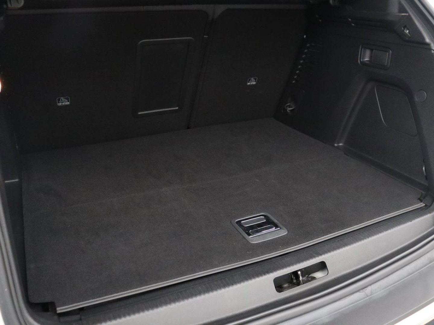 Peugeot 3008 1.6 HYbrid 225 Allure