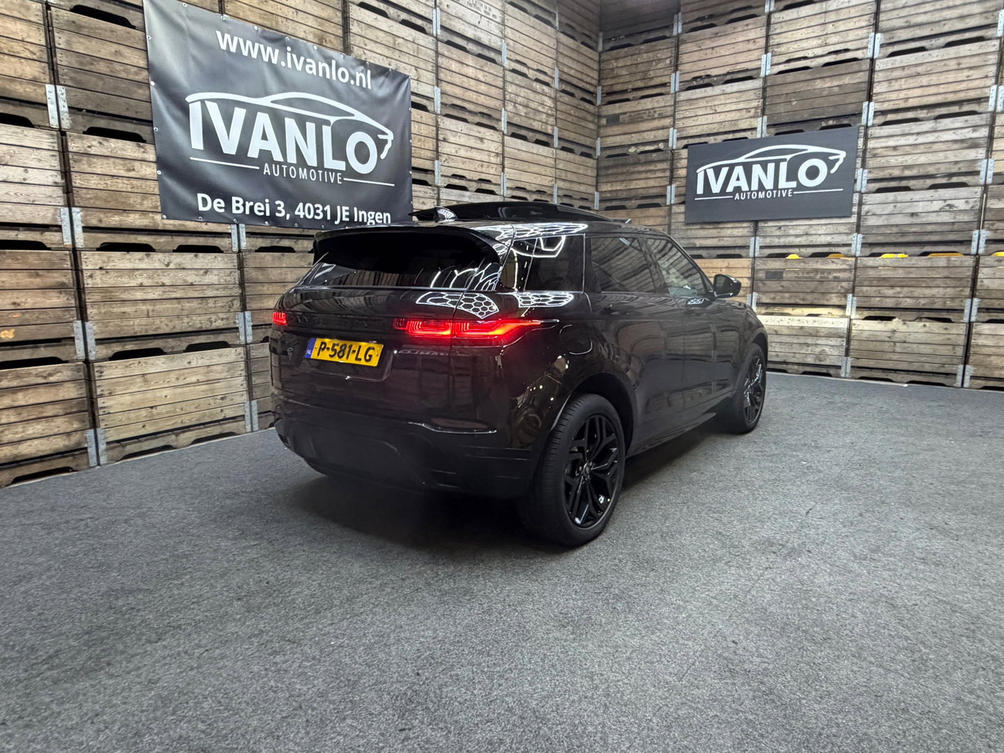Land Rover Range Rover Evoque 1.5 P300e AWD R-Dynamic SE Pano Camera Leder Navi Clima 20"LM