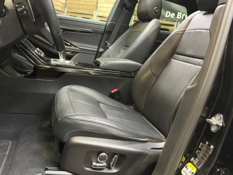 Land Rover Range Rover Evoque 1.5 P300e AWD R-Dynamic SE Pano Camera Leder Navi Clima 20"LM