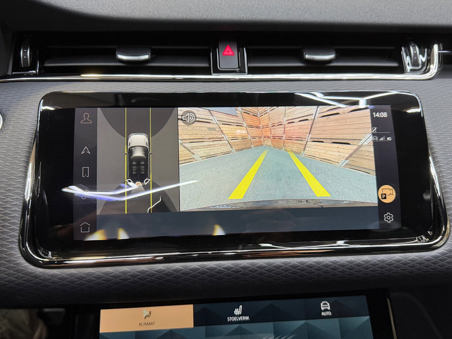 Land Rover Range Rover Evoque 1.5 P300e AWD R-Dynamic SE Pano Camera Leder Navi Clima 20"LM