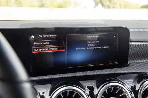 Mercedes-Benz CLA Shooting Brake 250 e Business Solution CARPLAY / TREKHAAK / AMBIENT LIGHTING / CAMERA