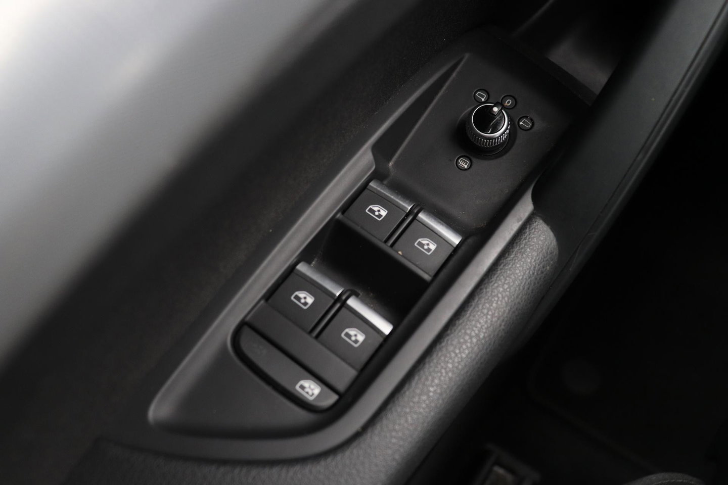 Audi Q5 2.0 TDI Quattro Design Pro Line Plus | Stoelverwarming | Cruise Control | Virtual Cockpit | MMI Navigatie Plus | Elektrische Stoelen | Keyless Entry