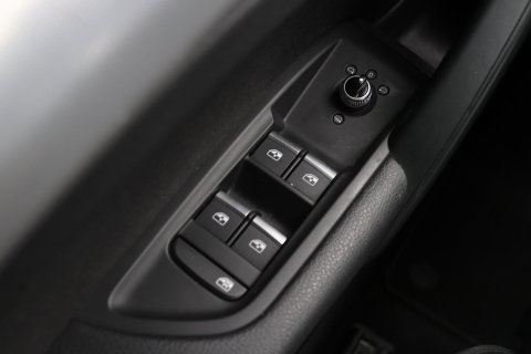 Audi Q5 2.0 TDI Quattro Design Pro Line Plus | Stoelverwarming | Cruise Control | Virtual Cockpit | MMI Navigatie Plus | Elektrische Stoelen | Keyless Entry