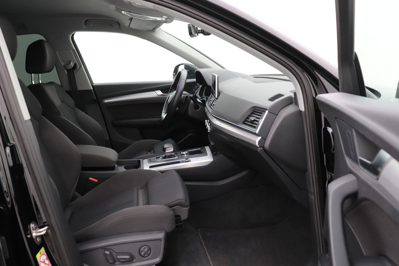 Audi Q5 2.0 TDI Quattro Design Pro Line Plus | Stoelverwarming | Cruise Control | Virtual Cockpit | MMI Navigatie Plus | Elektrische Stoelen | Keyless Entry