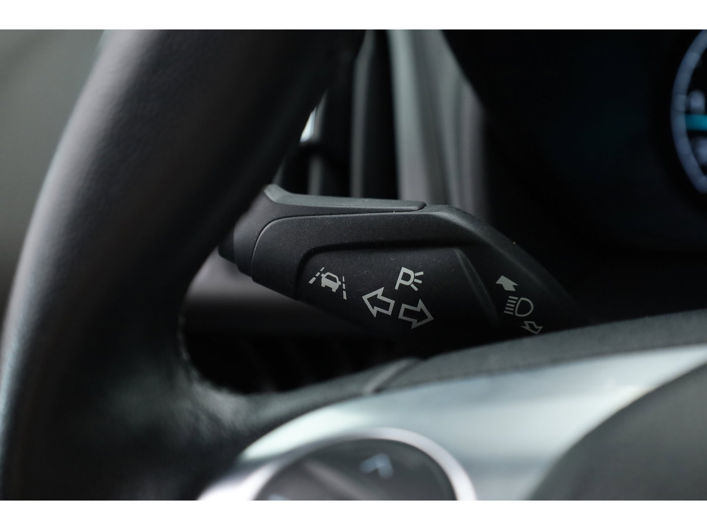 Ford Transit Connect 1.5 EcoBlue L2 Limited | Automaat | Navi | Camera | Apple Carplay | Stoelverw. | Adapt.Cruise