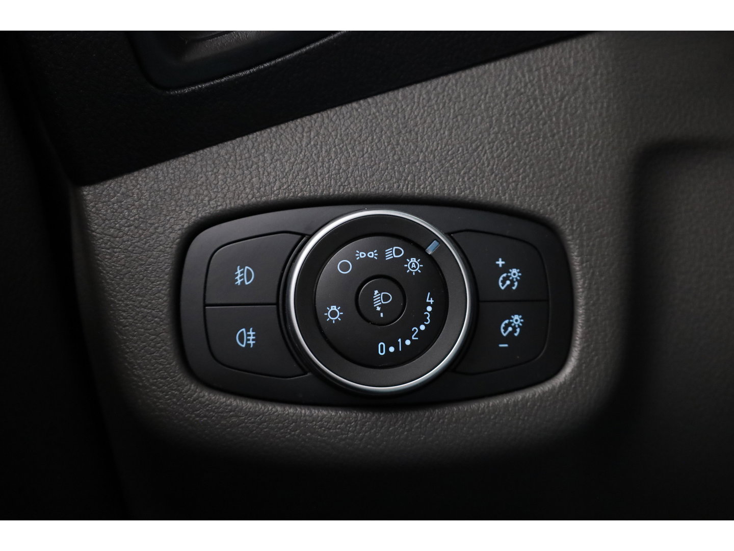 Ford Transit Connect 1.5 EcoBlue L2 Limited | Automaat | Navi | Camera | Apple Carplay | Stoelverw. | Adapt.Cruise