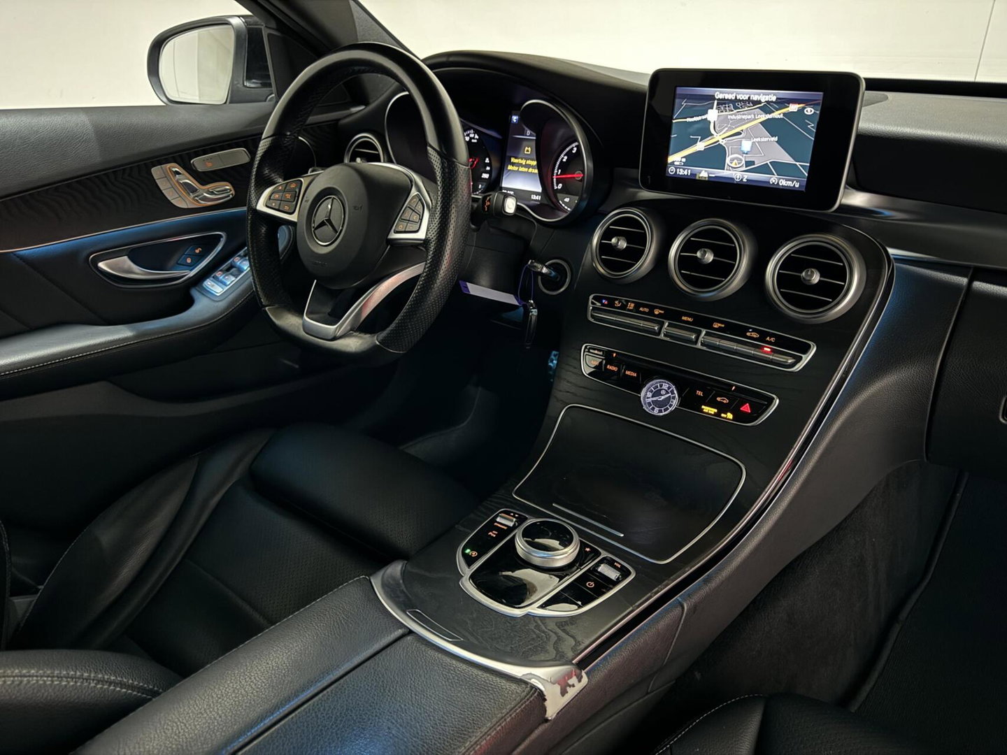 Mercedes-Benz C-Klasse AMG Pano Leer Sfeer Memory Camera NAP