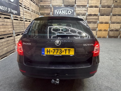 Škoda Octavia Combi 1.6 TDI Greentech Style Business Navi Clima Trekhaak Camera 17"LM