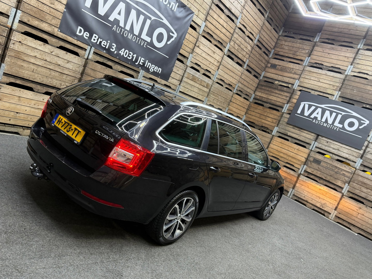 Škoda Octavia Combi 1.6 TDI Greentech Style Business Navi Clima Trekhaak Camera 17"LM