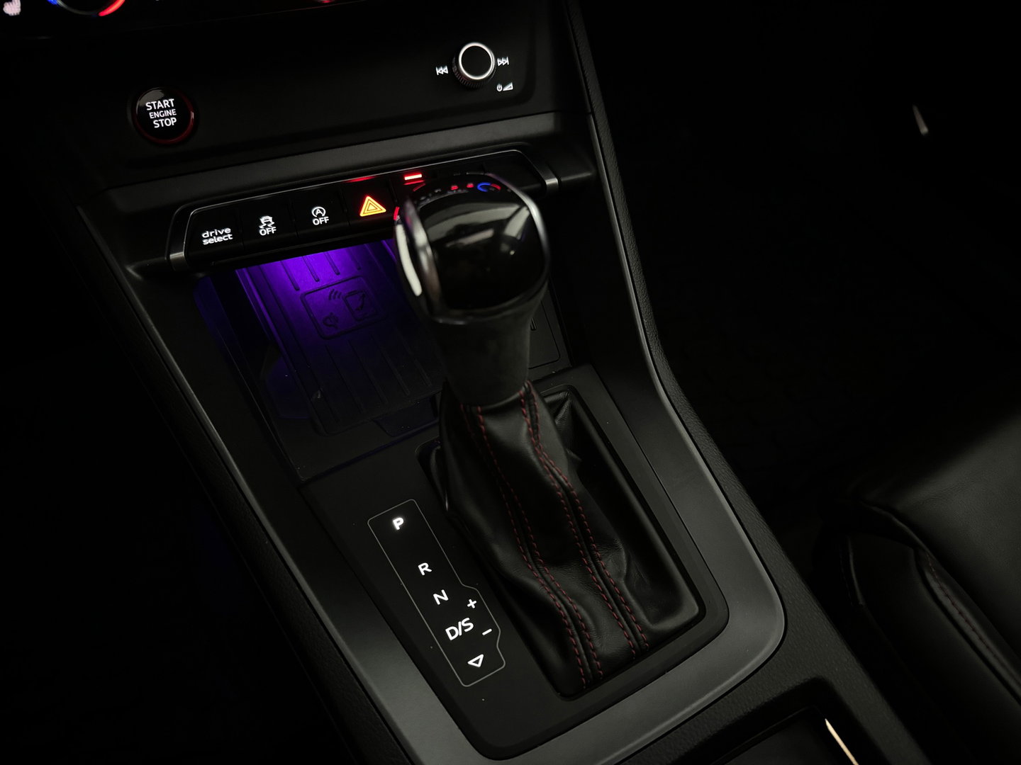 Audi RSQ3 Sportback 2.5 TFSI RS Pano|B&O|Trekhaak|360|Memory|Sfeer