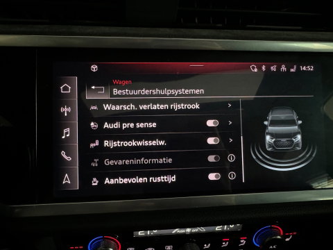 Audi RSQ3 Sportback 2.5 TFSI RS Pano|B&O|Trekhaak|360|Memory|Sfeer
