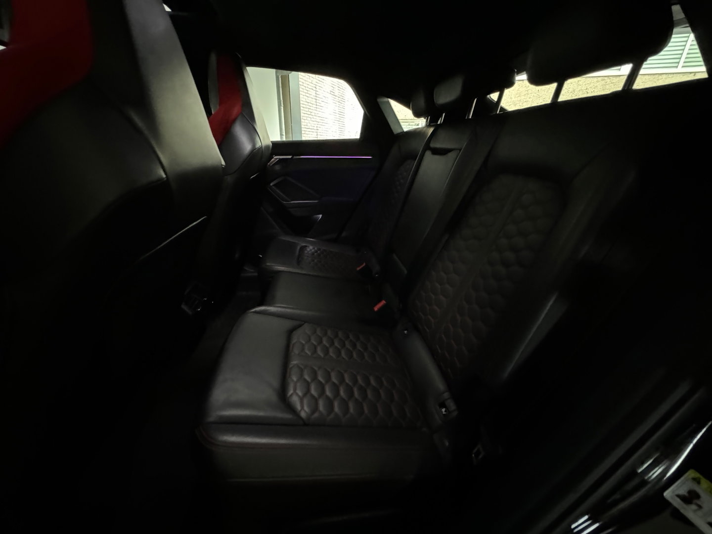 Audi RSQ3 Sportback 2.5 TFSI RS Pano|B&O|Trekhaak|360|Memory|Sfeer