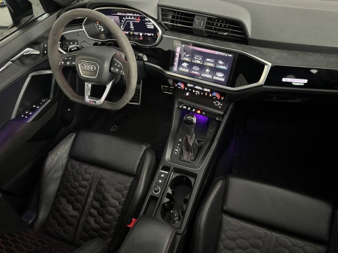Audi RSQ3 Sportback 2.5 TFSI RS Pano|B&O|Trekhaak|360|Memory|Sfeer