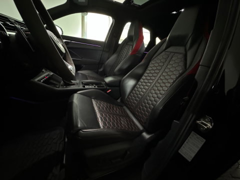 Audi RSQ3 Sportback 2.5 TFSI RS Pano|B&O|Trekhaak|360|Memory|Sfeer