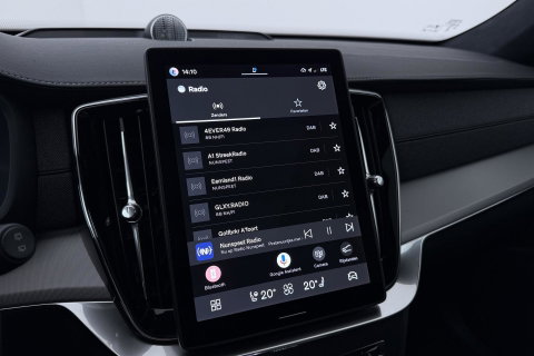 Volvo XC90 T8 Ultra Black Edition | Bowers&Wilkins | Luchtvering | Panoramadak | Trekhaak | 360° Camera | Massage | Stoelventilatie | 21 Inch