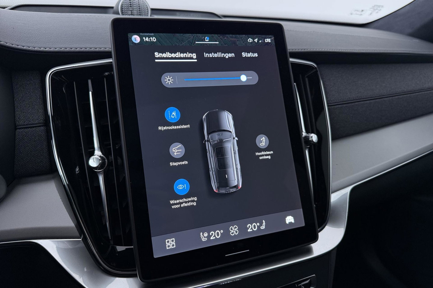 Volvo XC90 T8 Ultra Black Edition | Bowers&Wilkins | Luchtvering | Panoramadak | Trekhaak | 360° Camera | Massage | Stoelventilatie | 21 Inch