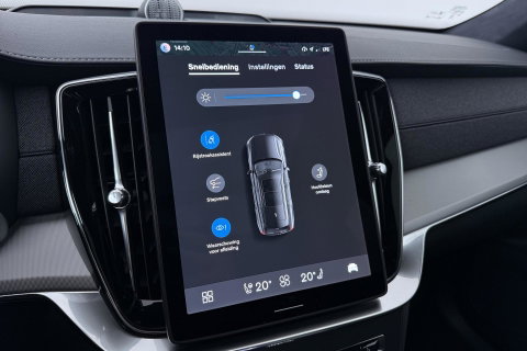 Volvo XC90 T8 Ultra Black Edition | Bowers&Wilkins | Luchtvering | Panoramadak | Trekhaak | 360° Camera | Massage | Stoelventilatie | 21 Inch