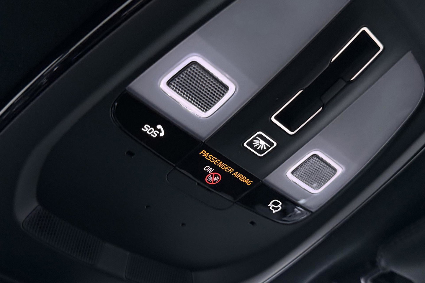 Volvo XC90 T8 Ultra Black Edition | Bowers&Wilkins | Luchtvering | Panoramadak | Trekhaak | 360° Camera | Massage | Stoelventilatie | 21 Inch
