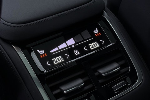 Volvo XC90 T8 Ultra Black Edition | Bowers&Wilkins | Luchtvering | Panoramadak | Trekhaak | 360° Camera | Massage | Stoelventilatie | 21 Inch