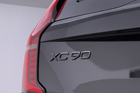 Volvo XC90 T8 Ultra Black Edition | Bowers&Wilkins | Luchtvering | Panoramadak | Trekhaak | 360° Camera | Massage | Stoelventilatie | 21 Inch