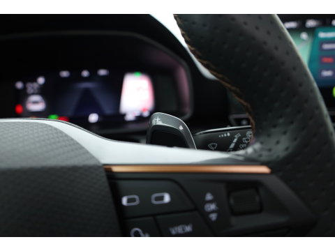 CUPRA Leon 1.4 e-Hybrid VZ Performance | Rijklaar!! | 245 pk | Pano | Dig. Cockpit | Cruise Control | PDC A | Keyless | Stoel- Stuurverw. |