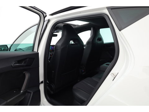CUPRA Leon 1.4 e-Hybrid VZ Performance | Rijklaar!! | 245 pk | Pano | Dig. Cockpit | Cruise Control | PDC A | Keyless | Stoel- Stuurverw. |