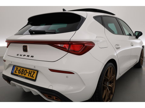 CUPRA Leon 1.4 e-Hybrid VZ Performance | Rijklaar!! | 245 pk | Pano | Dig. Cockpit | Cruise Control | PDC A | Keyless | Stoel- Stuurverw. |