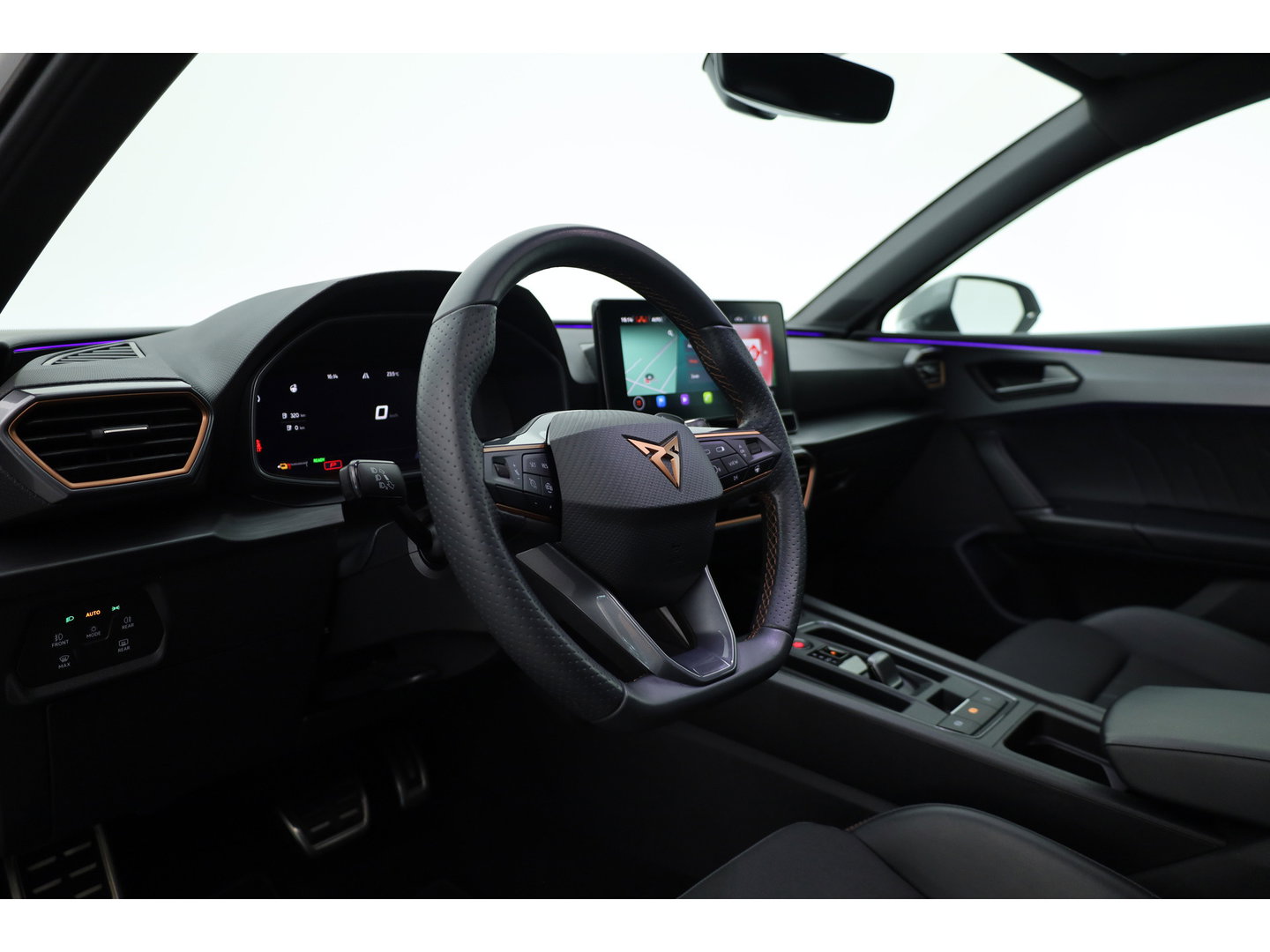CUPRA Leon 1.4 e-Hybrid VZ Performance | Rijklaar!! | 245 pk | Pano | Dig. Cockpit | Cruise Control | PDC A | Keyless | Stoel- Stuurverw. |