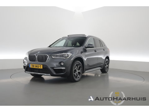 BMW X1 sDrive20i Orange Edition II | Rijklaar! | Navi | Cruise | Pano | Trekhaak | Stoelverw. | HUD | PDVC V+A | 18"