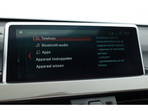 BMW X1 sDrive20i Orange Edition II | Rijklaar! | Navi | Cruise | Pano | Trekhaak | Stoelverw. | HUD | PDVC V+A | 18"
