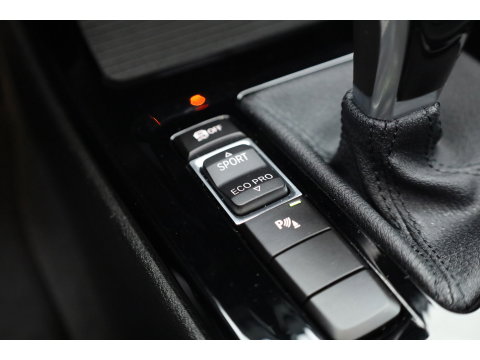 BMW X1 sDrive20i Orange Edition II | Rijklaar! | Navi | Cruise | Pano | Trekhaak | Stoelverw. | HUD | PDVC V+A | 18"