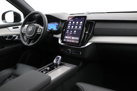 Volvo XC90 T8 Ultra Black Edition | Bowers&Wilkins | Luchtvering | Panoramadak | Trekhaak | 360° Camera | Massage | Stoelventilatie