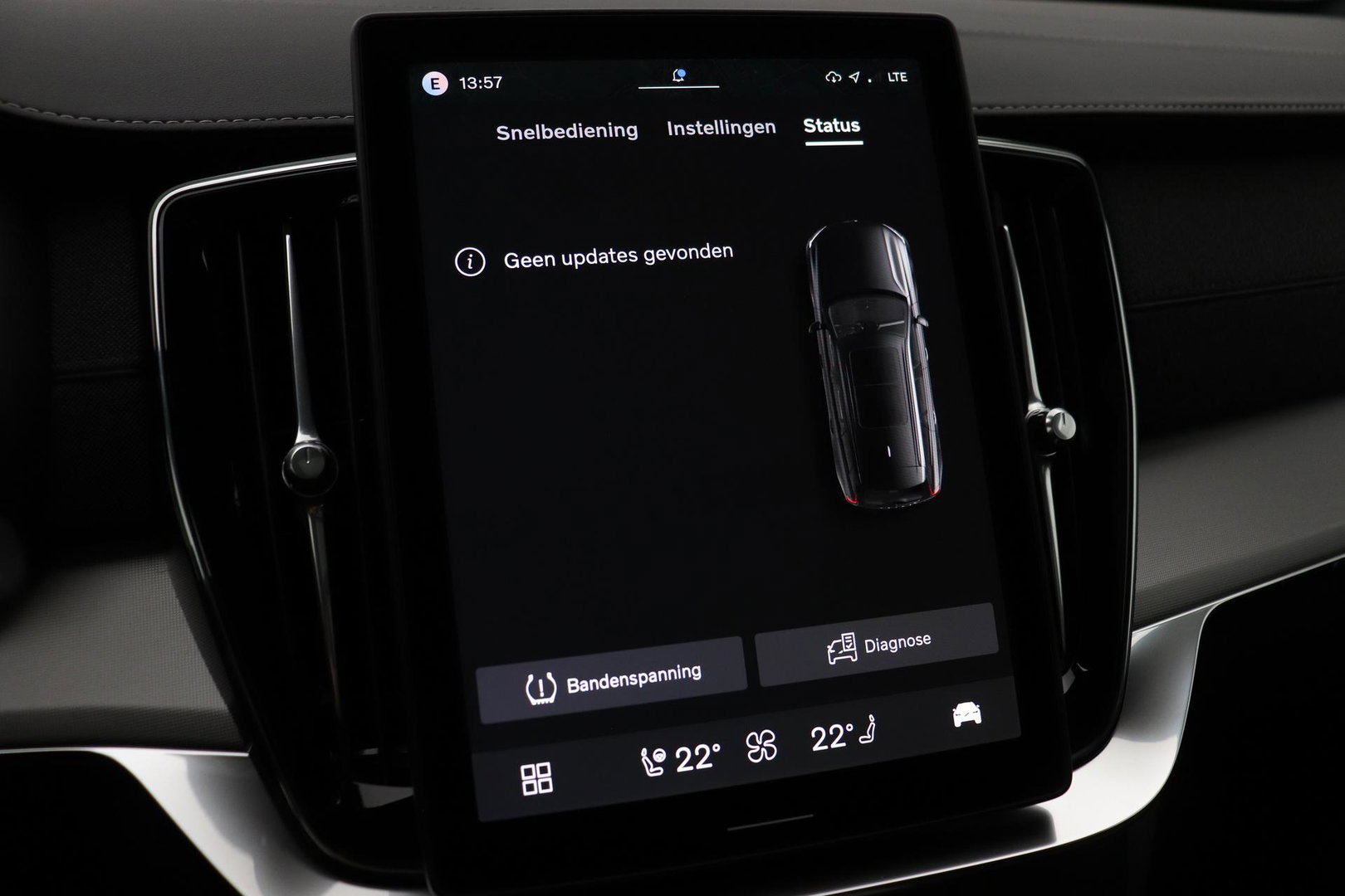 Volvo XC90 T8 Ultra Black Edition | Bowers&Wilkins | Luchtvering | Panoramadak | Trekhaak | 360° Camera | Massage | Stoelventilatie