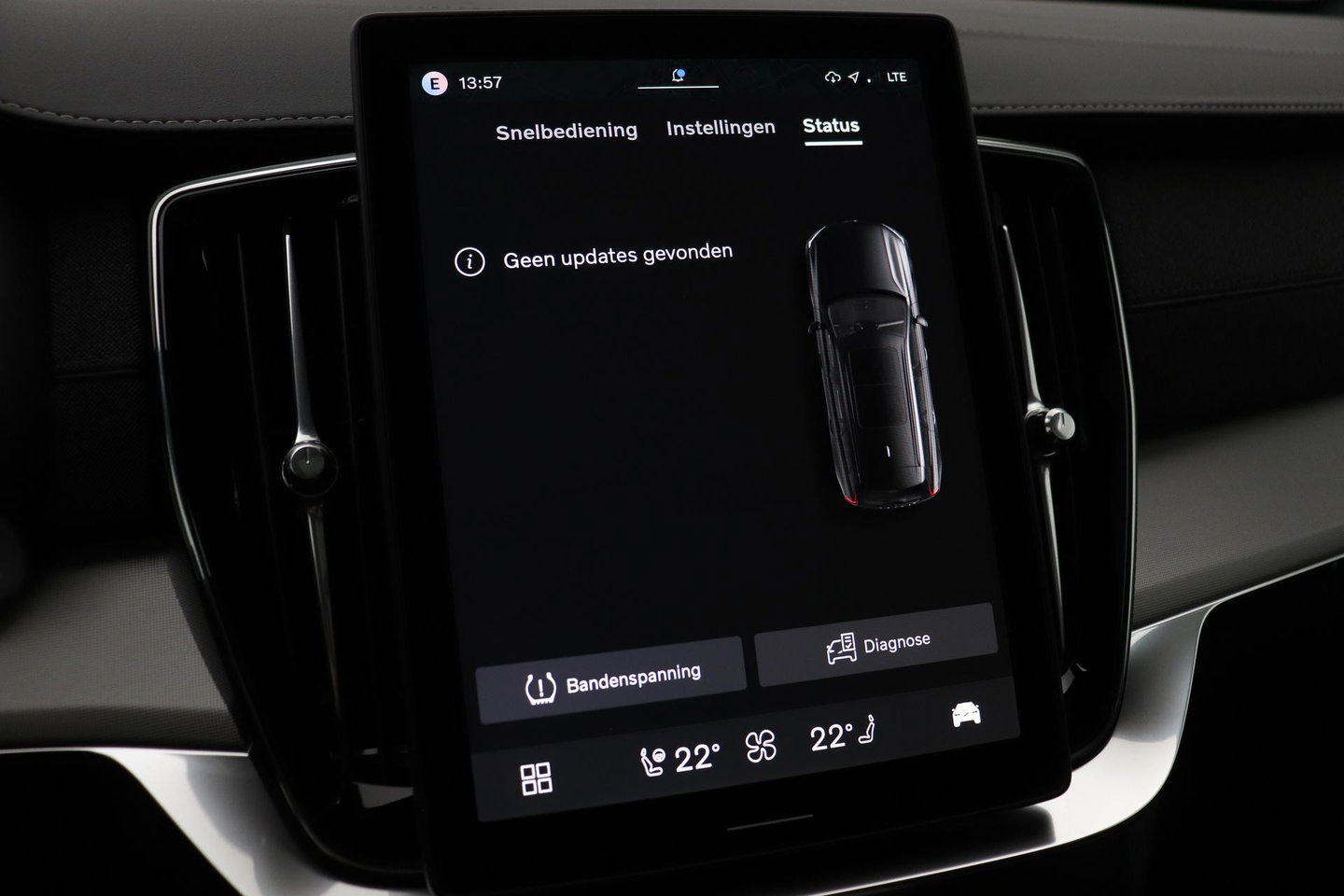 Volvo XC90 T8 Ultra Black Edition | Bowers&Wilkins | Luchtvering | Panoramadak | Trekhaak | 360° Camera | Massage | Stoelventilatie