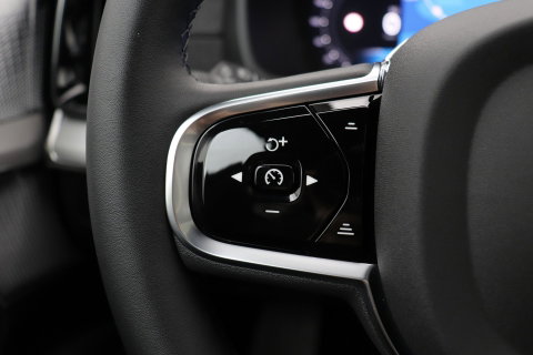 Volvo XC90 T8 Ultra Black Edition | Bowers&Wilkins | Luchtvering | Panoramadak | Trekhaak | 360° Camera | Massage | Stoelventilatie
