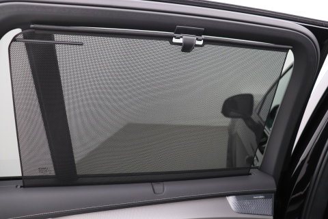 Volvo XC90 T8 Ultra Black Edition | Bowers&Wilkins | Luchtvering | Panoramadak | Trekhaak | 360° Camera | Massage | Stoelventilatie