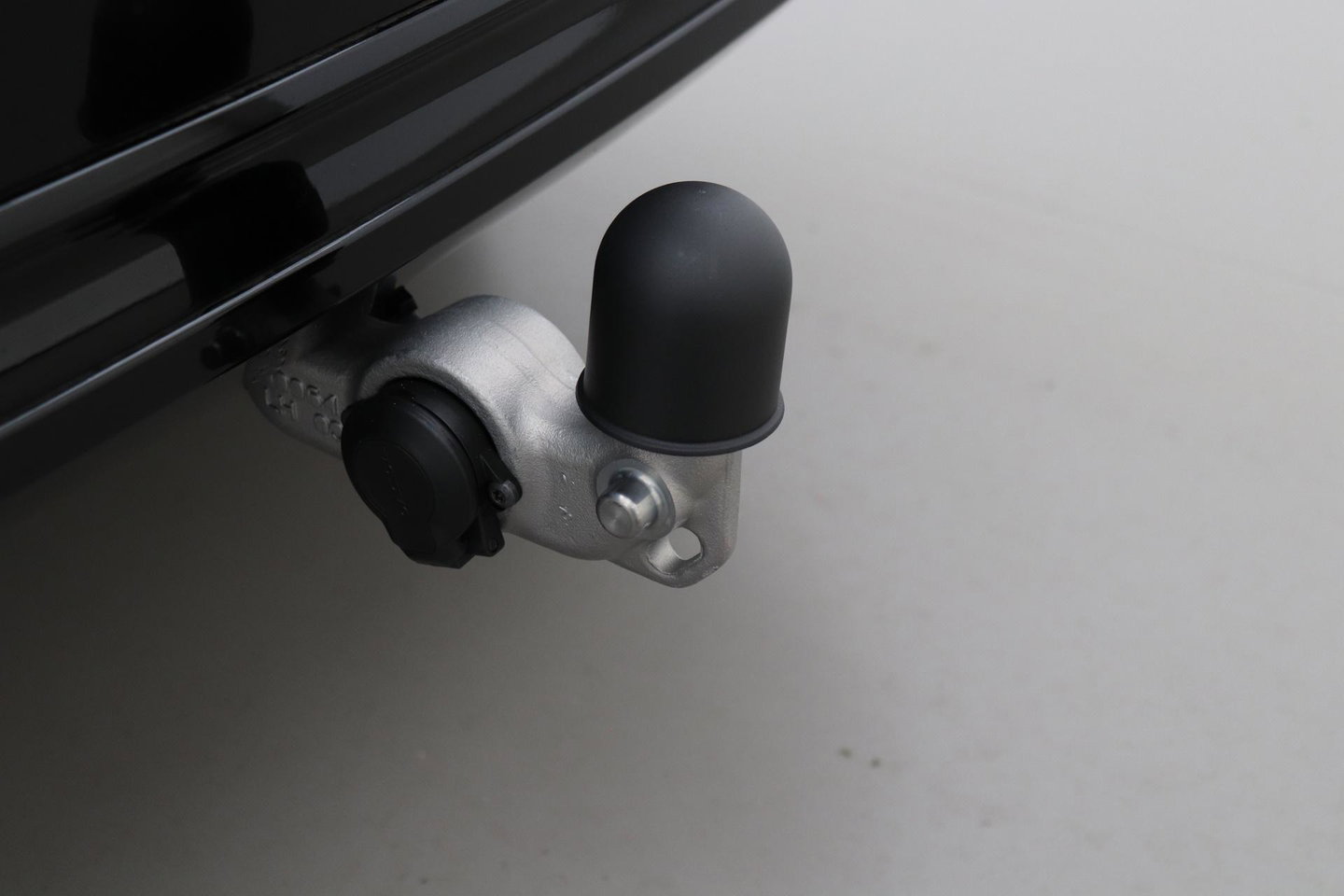 Volvo XC90 T8 Ultra Black Edition | Bowers&Wilkins | Luchtvering | Panoramadak | Trekhaak | 360° Camera | Massage | Stoelventilatie