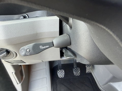 Volkswagen Crafter 35 2.0 TDI 177pk L3H3 ( L2H2 ) Comfortline / vaste prijs rijklaar € 23.950 ex btw / euro 6 / lease vanaf € 391 / dubbele schuifdeur / ramen rondom / airco / cruise / navi / camera !