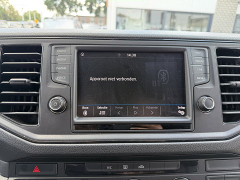 Volkswagen Crafter 35 2.0 TDI 177pk L3H3 ( L2H2 ) Comfortline / vaste prijs rijklaar € 23.950 ex btw / euro 6 / lease vanaf € 391 / dubbele schuifdeur / ramen rondom / airco / cruise / navi / camera !