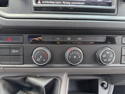Volkswagen Crafter 35 2.0 TDI 177pk L3H3 ( L2H2 ) Comfortline / vaste prijs rijklaar € 23.950 ex btw / euro 6 / lease vanaf € 391 / dubbele schuifdeur / ramen rondom / airco / cruise / navi / camera !