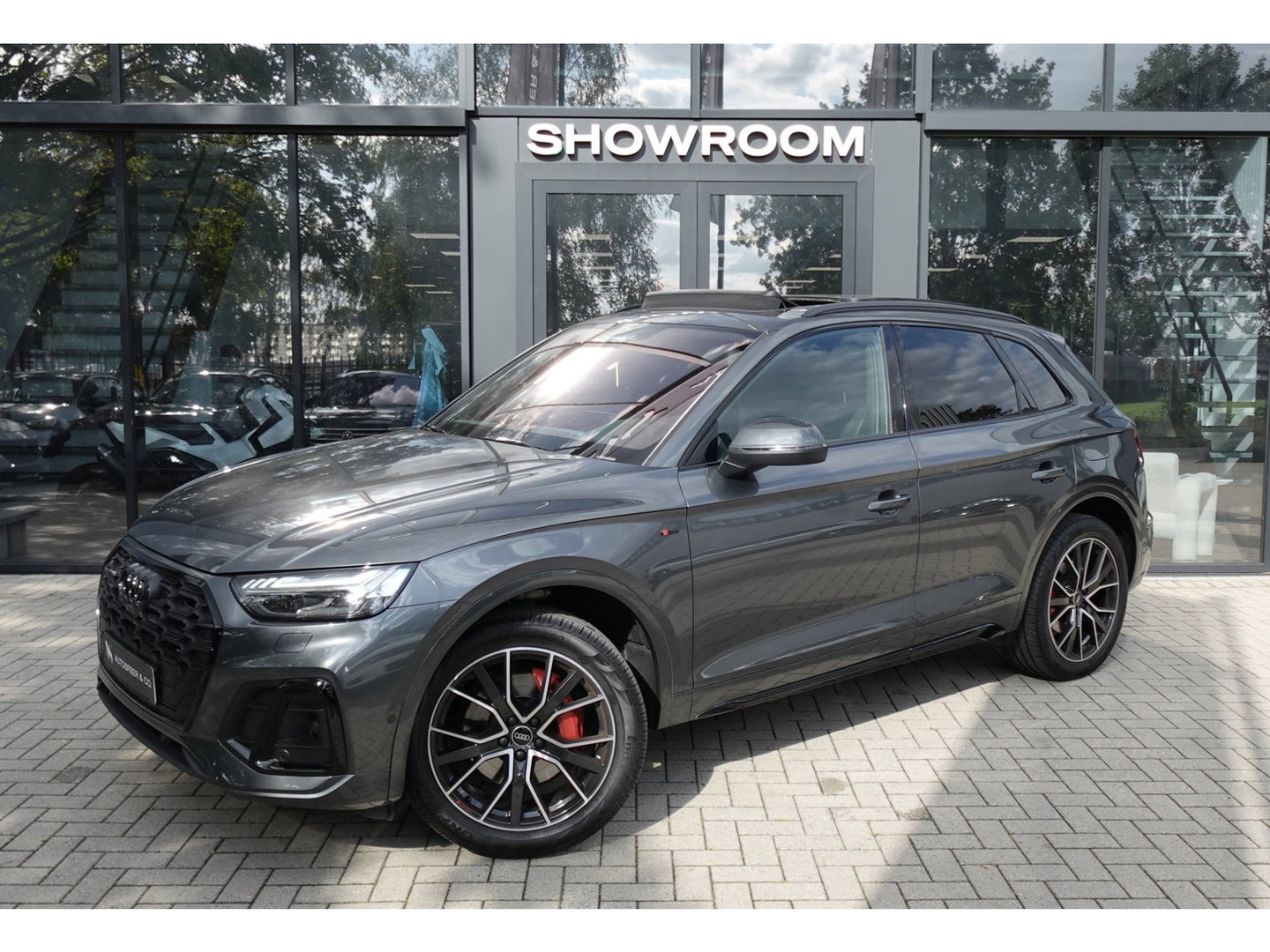 Audi Q5 50 TFSI e S edition PANO 360 KEYLESS