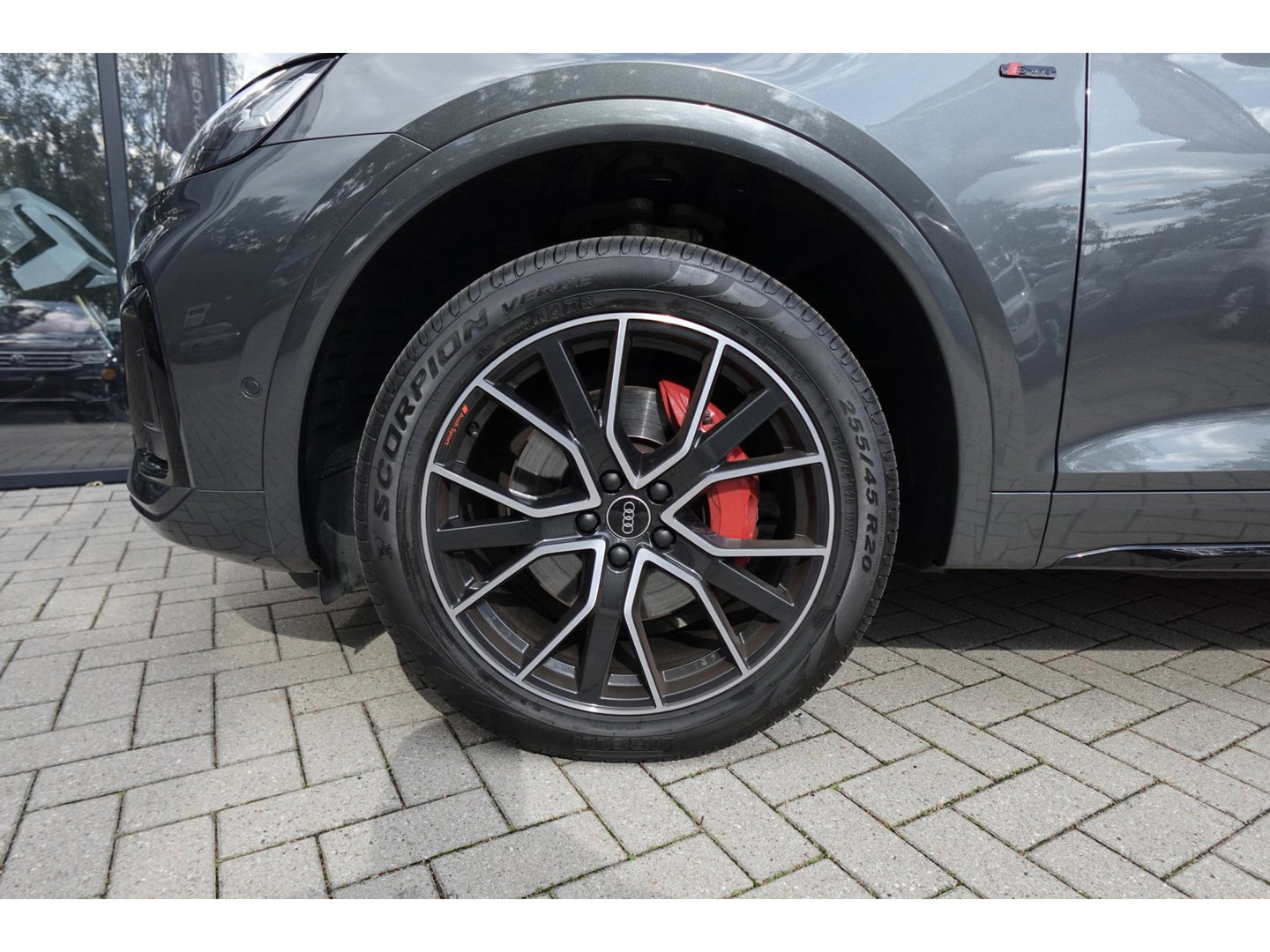 Audi Q5 50 TFSI e S edition PANO 360 KEYLESS