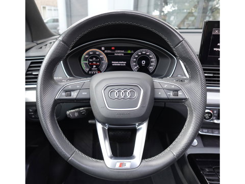 Audi Q5 50 TFSI e S edition PANO 360 KEYLESS