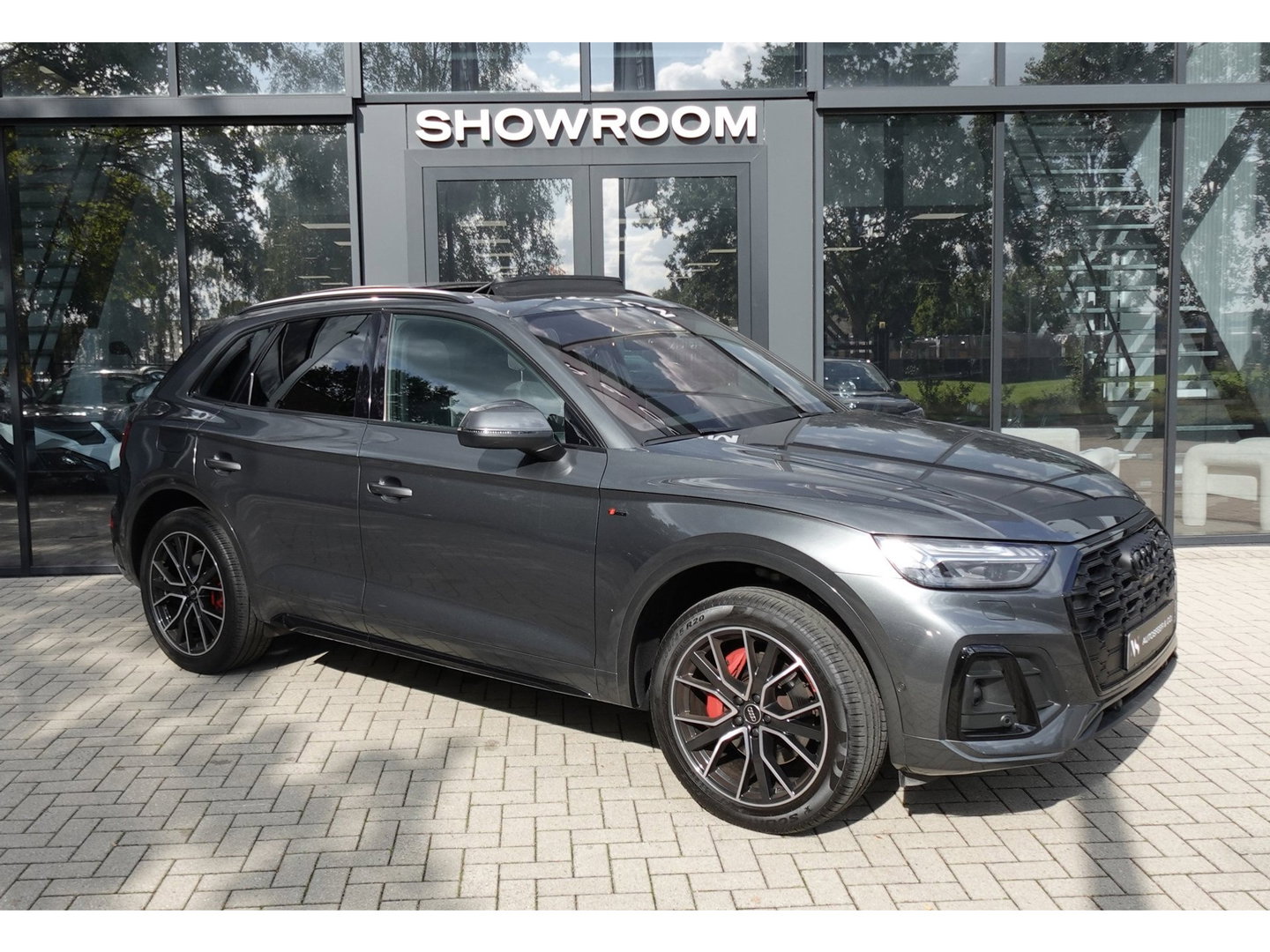 Audi Q5 50 TFSI e S edition PANO 360 KEYLESS