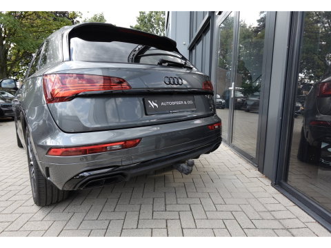 Audi Q5 50 TFSI e S edition PANO 360 KEYLESS