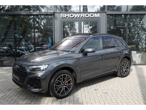 Audi Q5 50 TFSI e S edition PANO 360 KEYLESS
