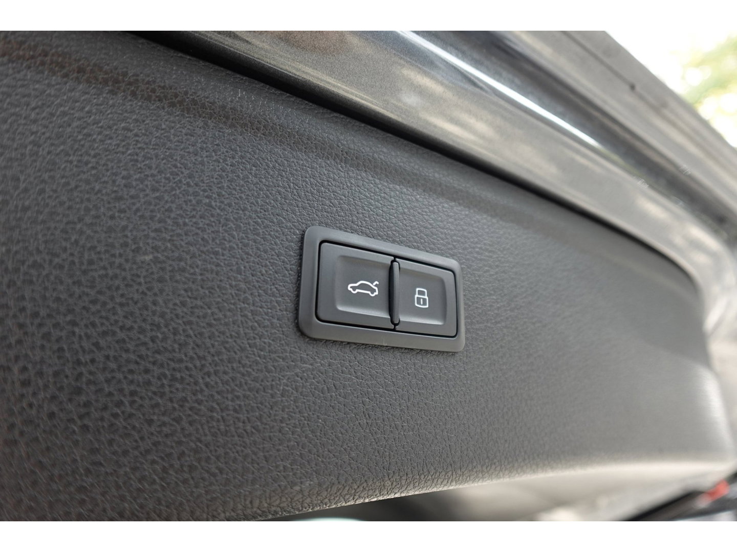 Audi Q5 50 TFSI e S edition PANO 360 KEYLESS