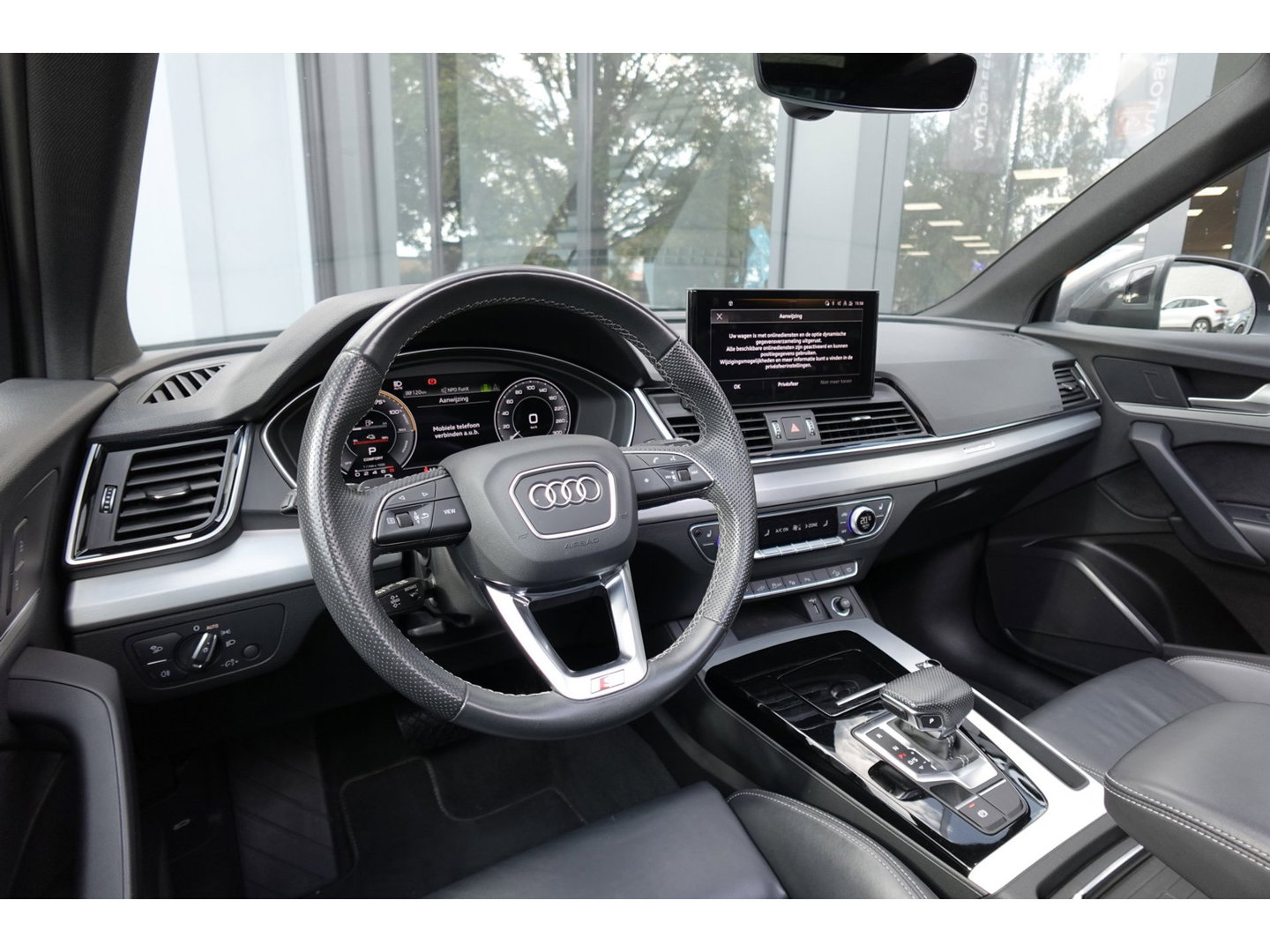 Audi Q5 50 TFSI e S edition PANO 360 KEYLESS